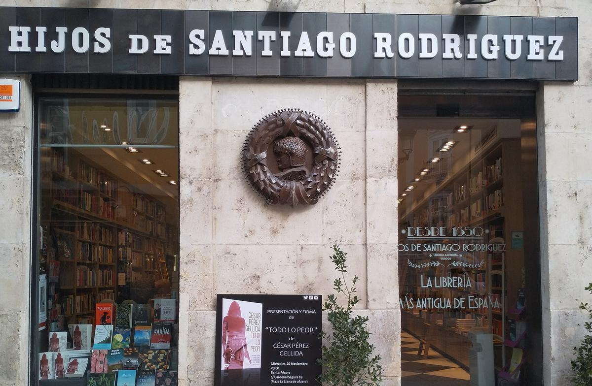 Librería Hijos de Santiago Rodríguez pide 60.000 € en crowdfunding para evitar el cierre