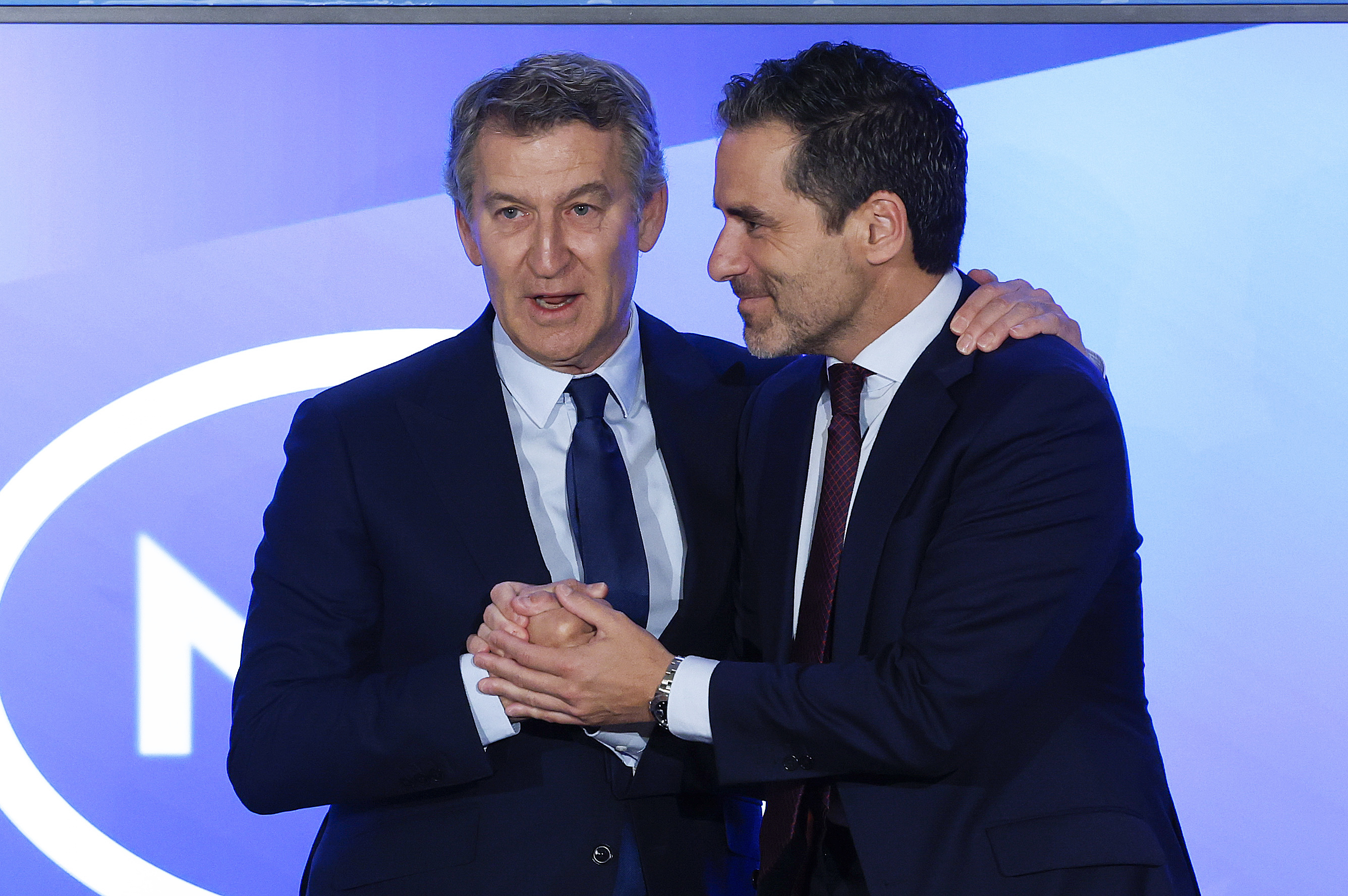 Borja Sémper en rueda de prensa anunciando su regreso a la política