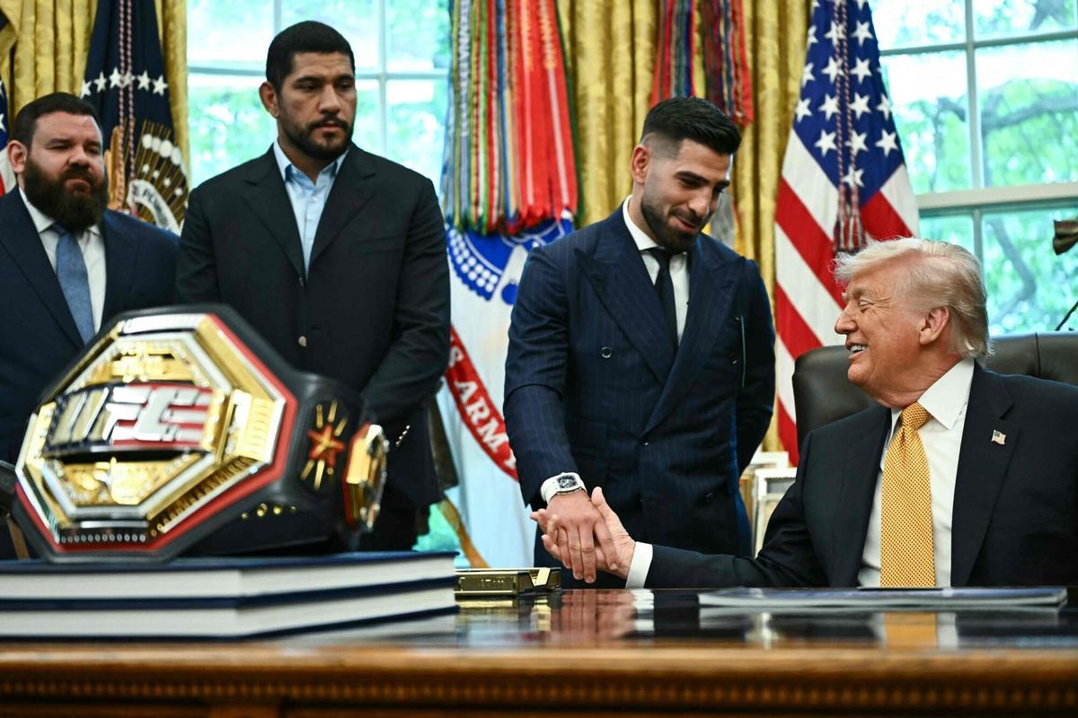 Ilia Topuria se reúne con Donald Trump en la Casa Blanca antes del UFC Freedom 250