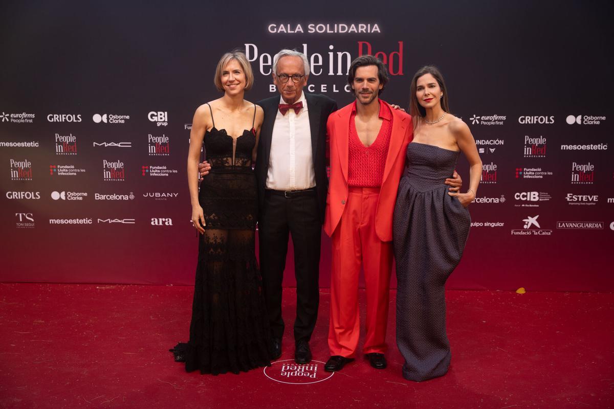 Photocall de la gala con Maribel Verdú, Joan Manuel Serrat y Álex Corretja