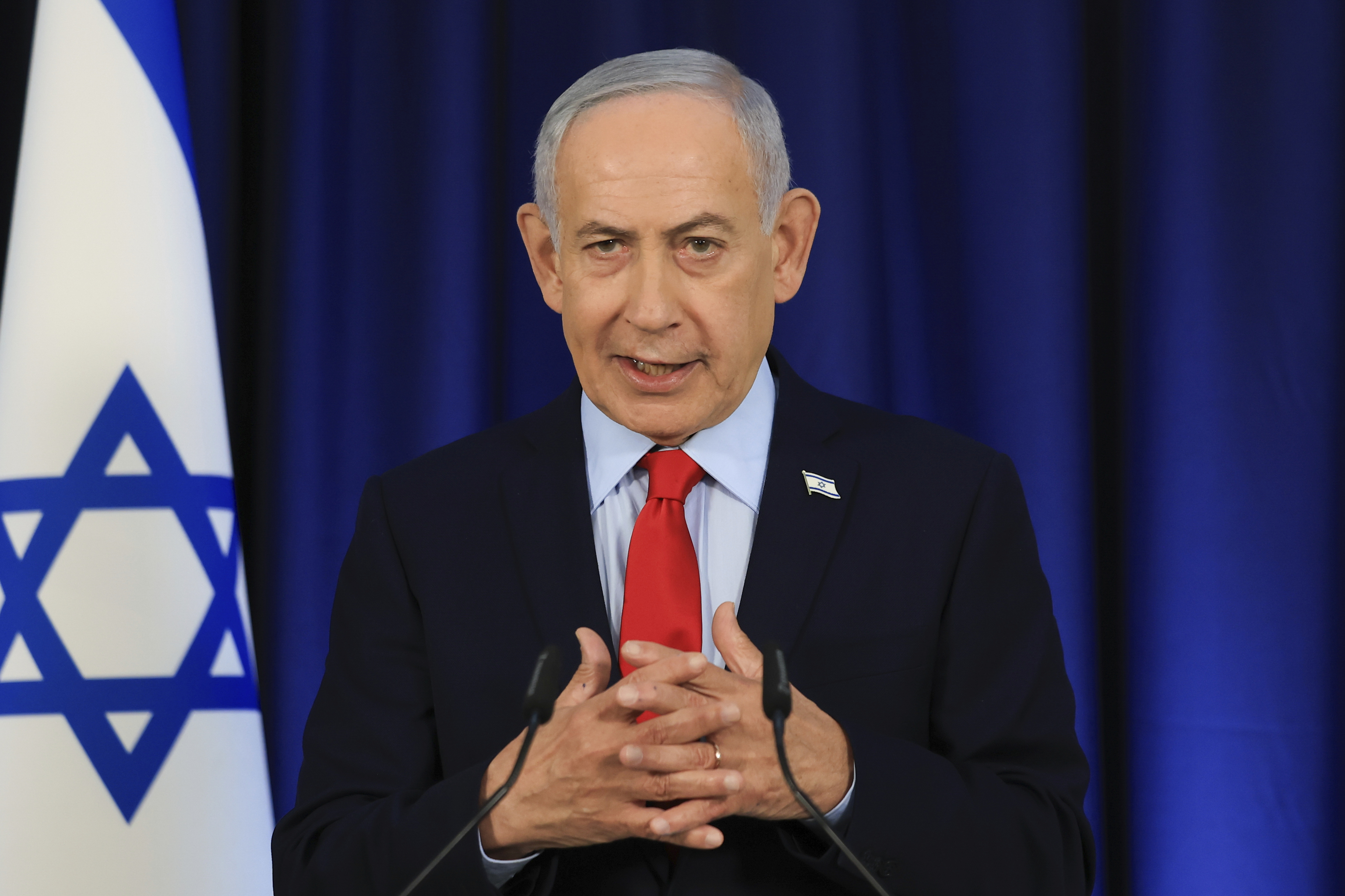 Netanyahu visita Emiratos en medio de la Operación Rugido de León y los EAU lo niegan