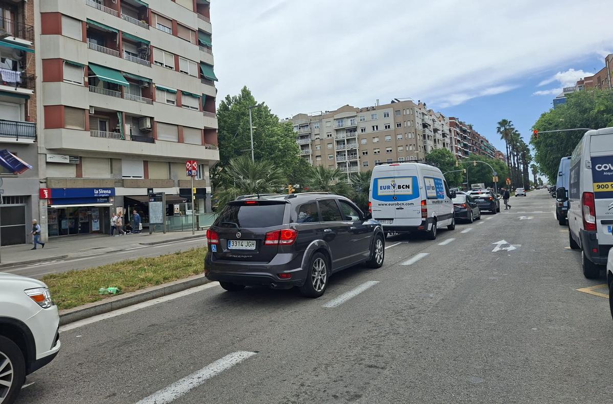 Render virtual del paseo de la Zona Franca reurbanizado con carril bici y zonas verdes