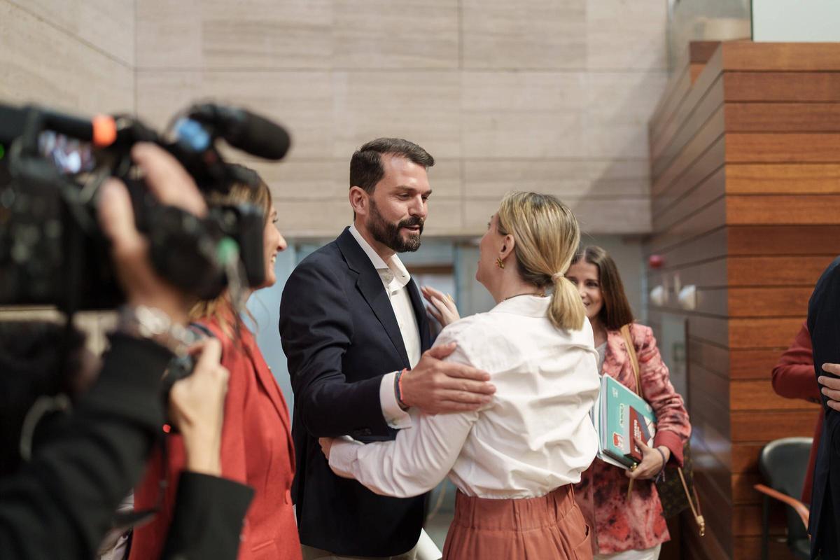María Guardiola y Álvaro Sánchez Cotrina en la Junta de Extremadura