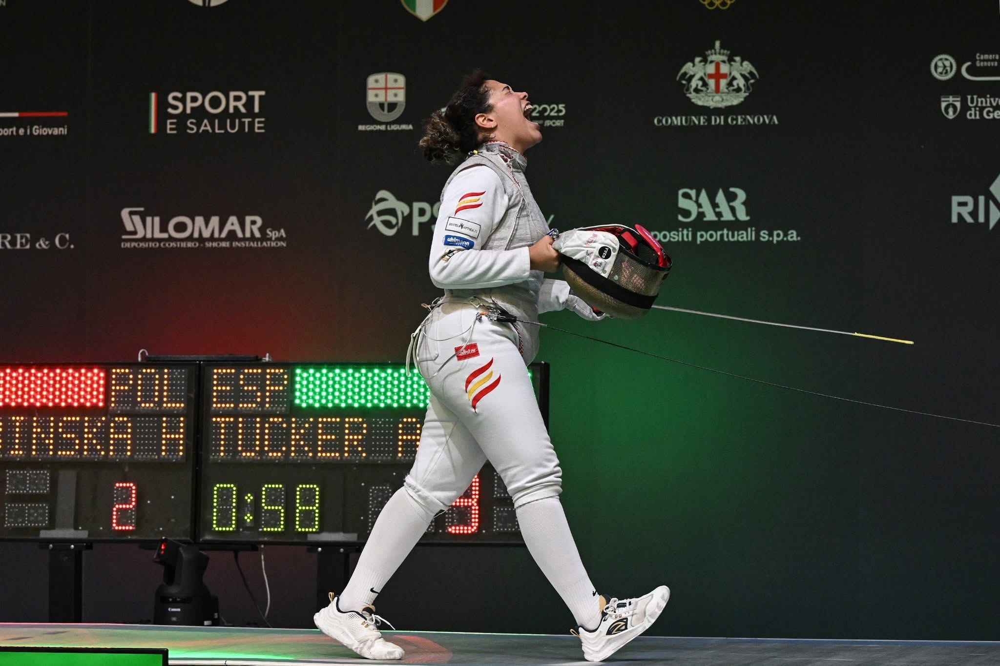 Ari Tucker lleva a España a la subcopa del mundo de florete femenino