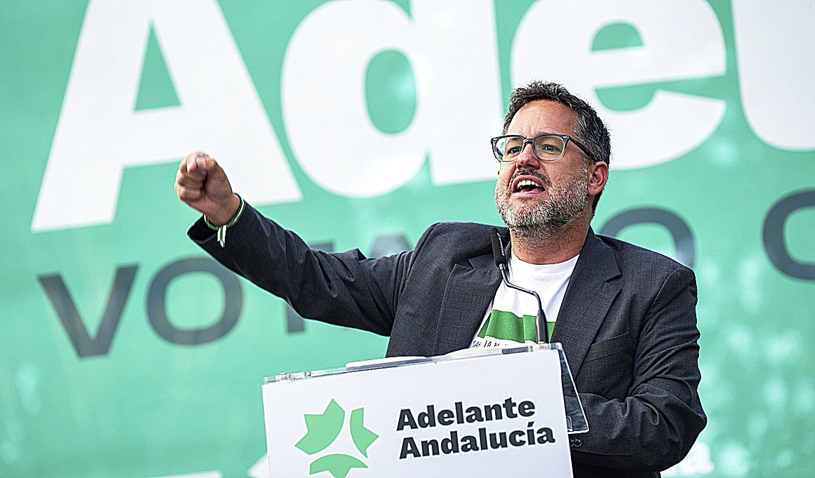 Cartel electoral de Adelante Andalucía durante la campaña de 2026
