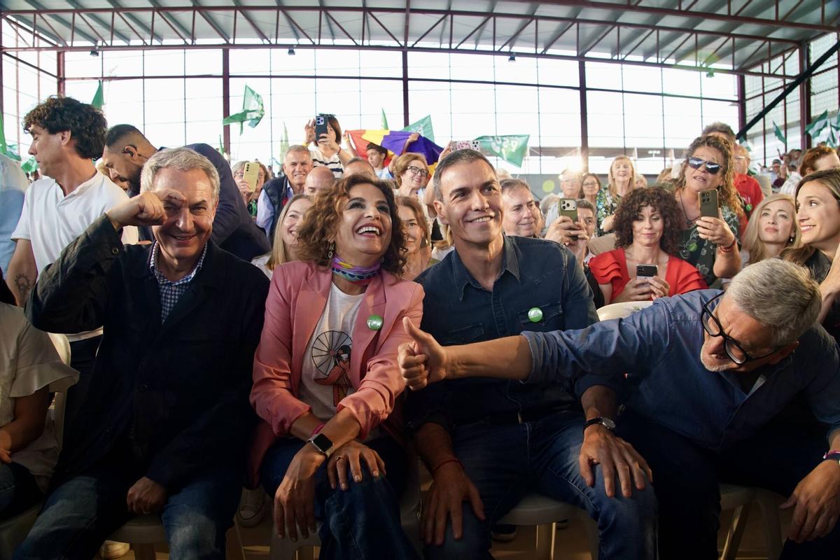 Detalle del cartel de campaña del Partido Popular en la jornada del 17M