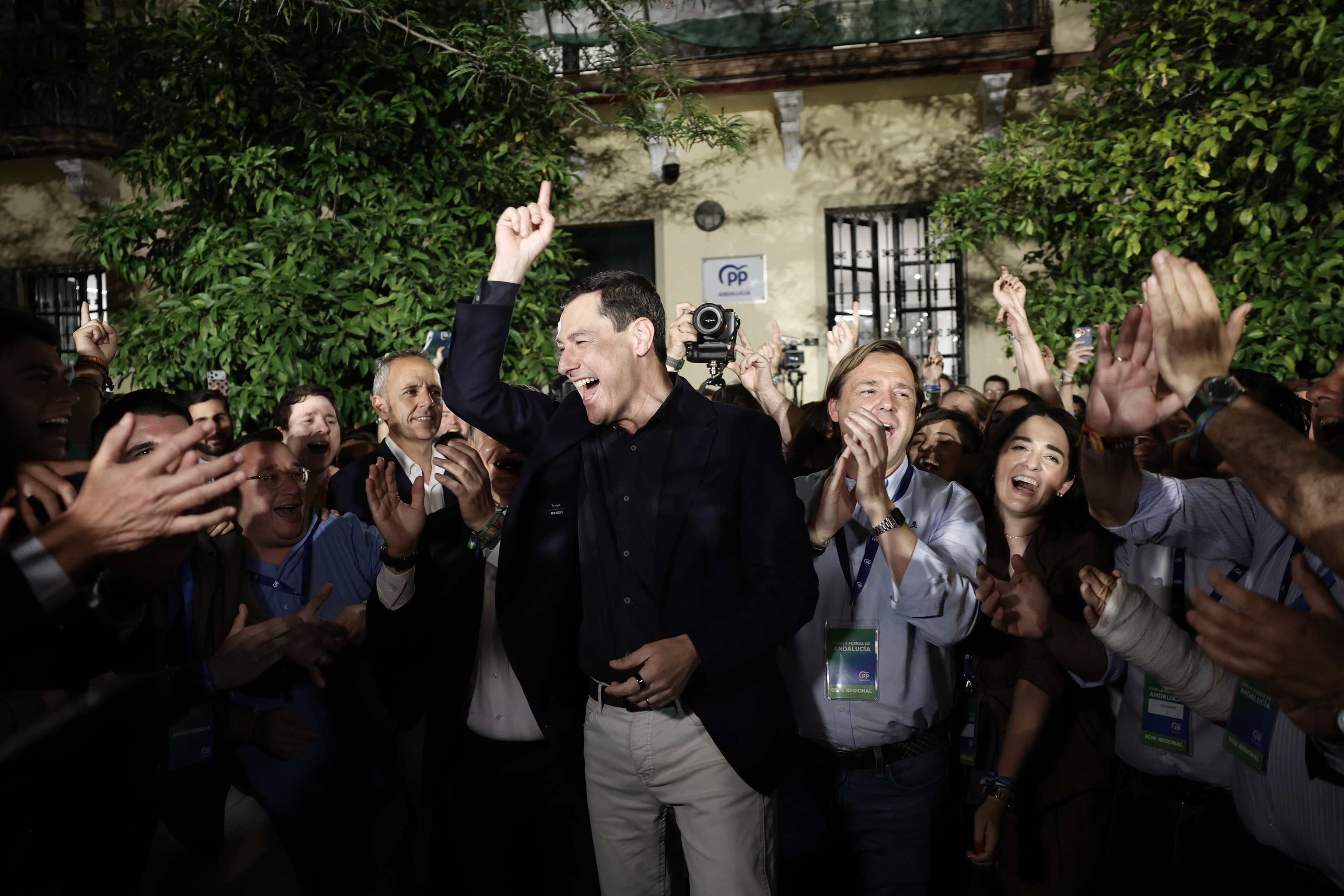 Elecciones andaluzas 2024: PP sin mayoría absoluta, Moreno busca pacto con Vox