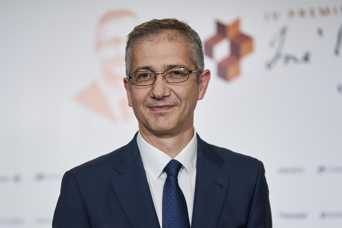Hernández de Cos advierte: la guerra en Irán complica la política de los bancos centrales
