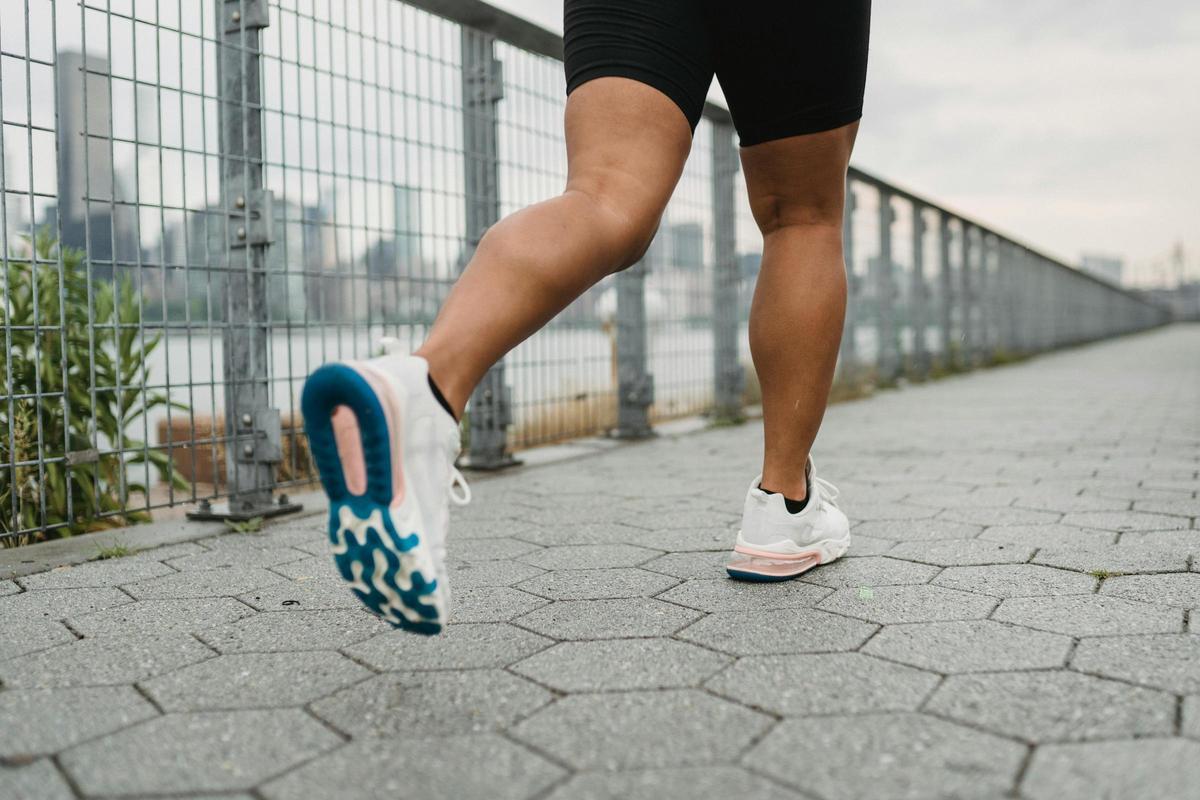 Zapatillas Skechers Max Cushioning Endeavor en oferta de Amazon