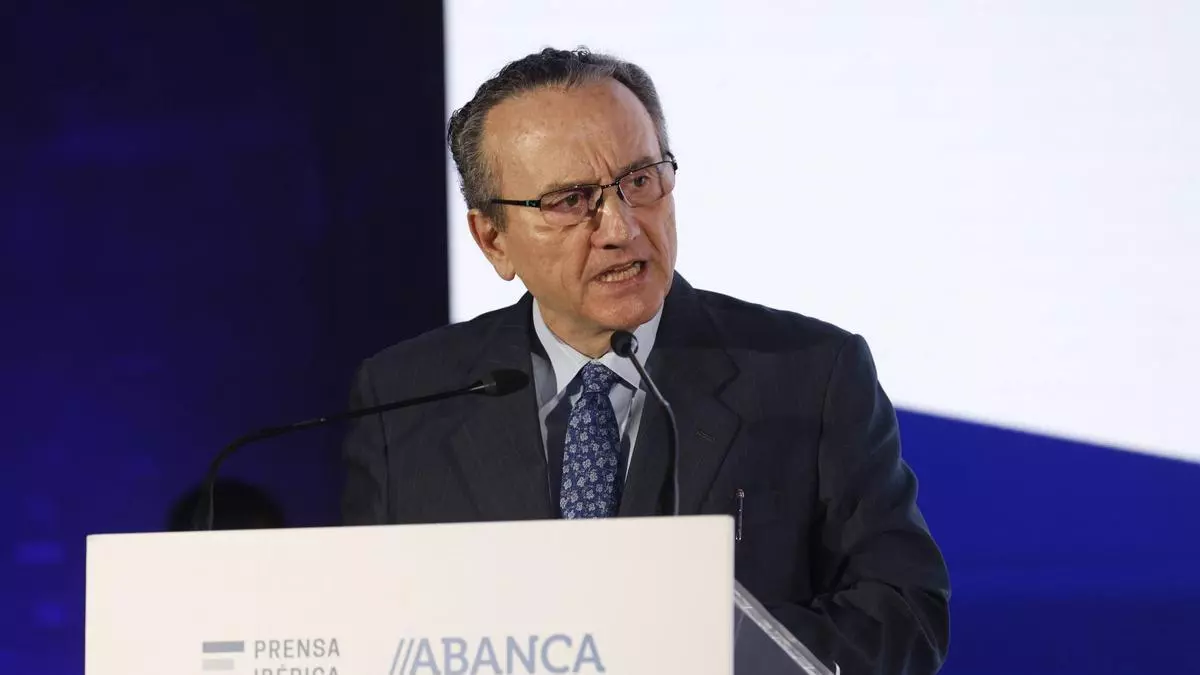 Alcalde de Oviedo Alfredo Canteli hablando en el II Foro Noroeste