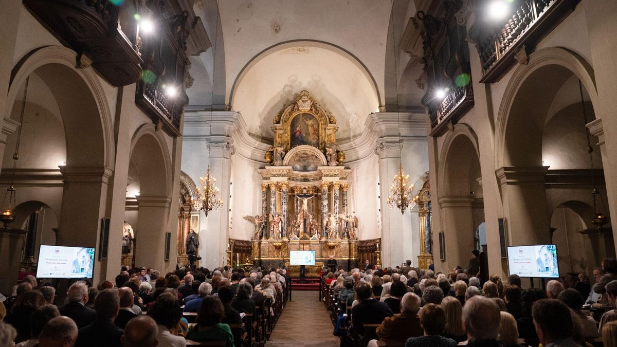 Sant Felip Neri inaugura su nuevo órgano: la centenaria Montserrat Torrent lo interpreta en vivo