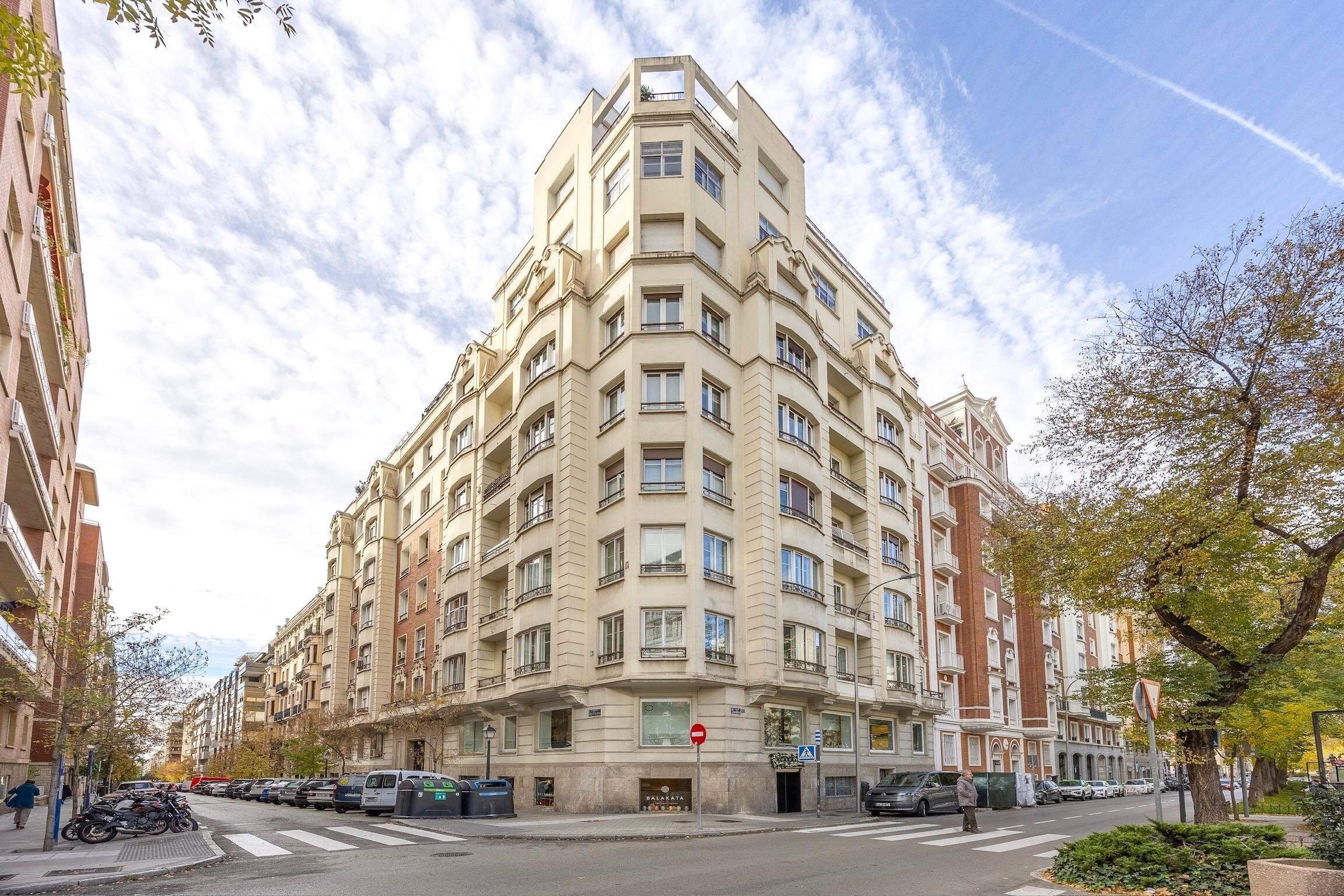 Inversores y lujo dominan el SIMA: la nueva cara de la vivienda en Madrid