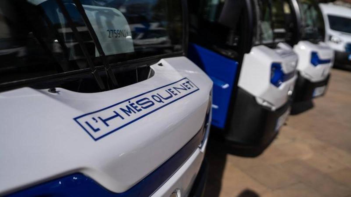 L'Hospitalet despliega 4.250 nuevos contenedores de basura en plena noche