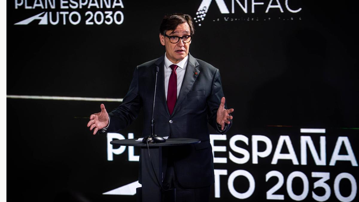 Representantes del sector automotriz español discuten la transición al vehículo eléctrico durante el tour del plan