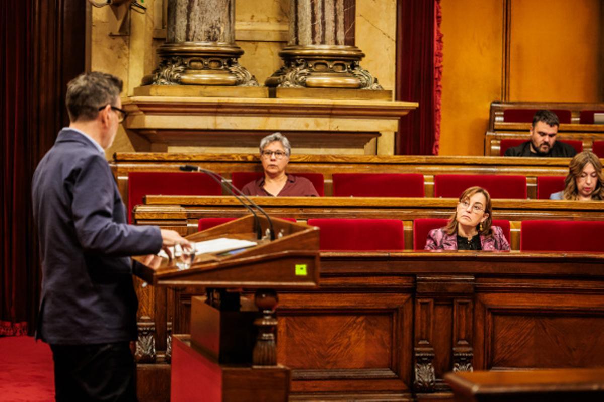 Consellera Sílvia Paneque al Parlament defensant la creació de l'Agència de la Natura