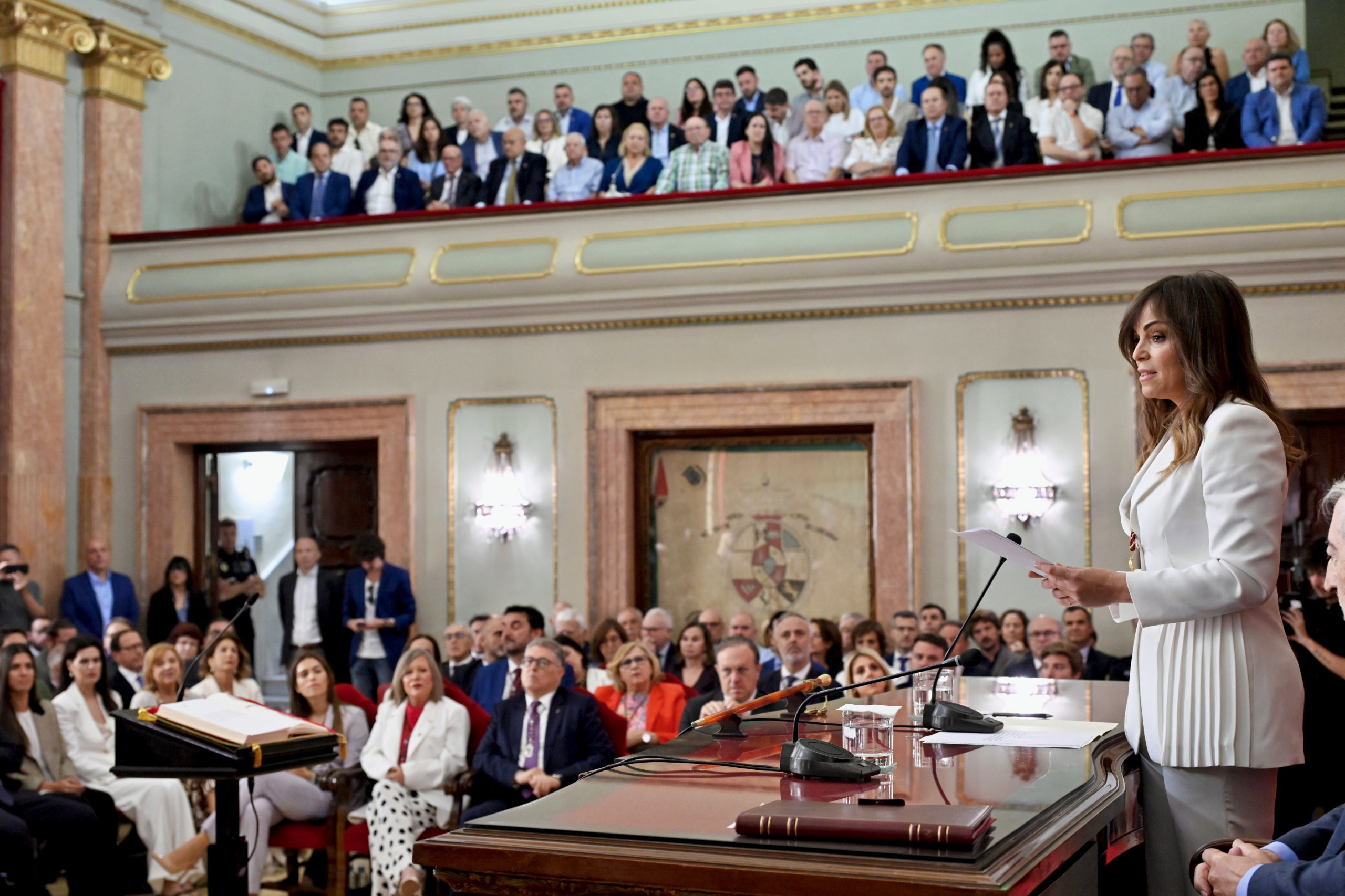 Rebeca Pérez toma posesión como alcaldesa de Murcia