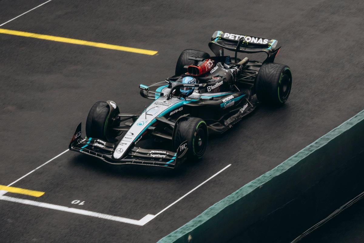 Imagen del circuito Gilles Villeneuve con coches de F1 en plena carrera