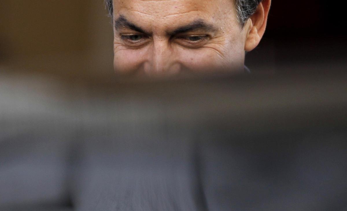 Correo electrónico de la cuenta presidentezapatero con la firma de Gertru, evidenciando la supuesta coordinación con Zapatero
