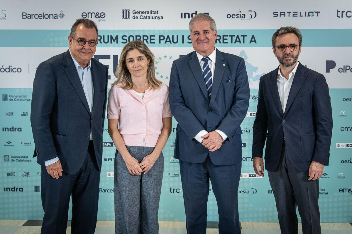 Imagen de los asistentes del II Foro de Prensa Ibérica durante la mesa redonda