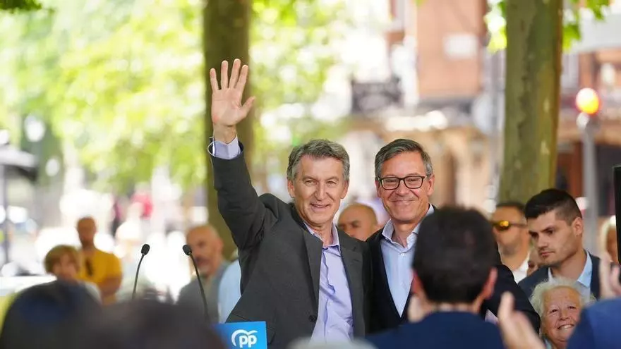 Audiencia de Badajoz: llegan los acusados y sus defensas para la comparecencia preliminar
