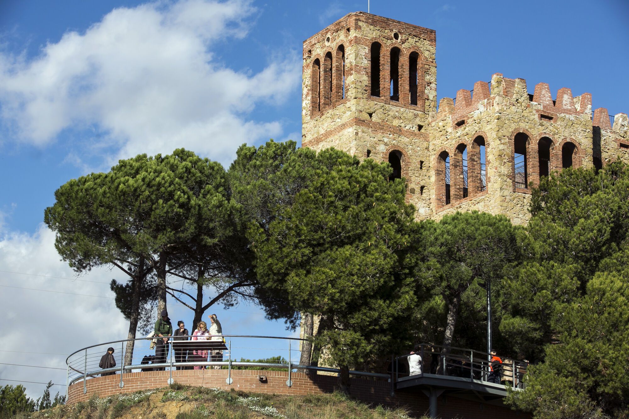 Ruta accesible para ciegos en Torre Baró inaugurada por alumnos de Deià
