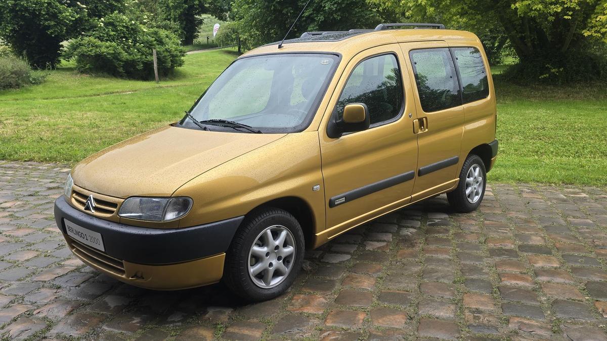 Citroën Berlingo 30 años, vista lateral del modelo con detalle de la llanta