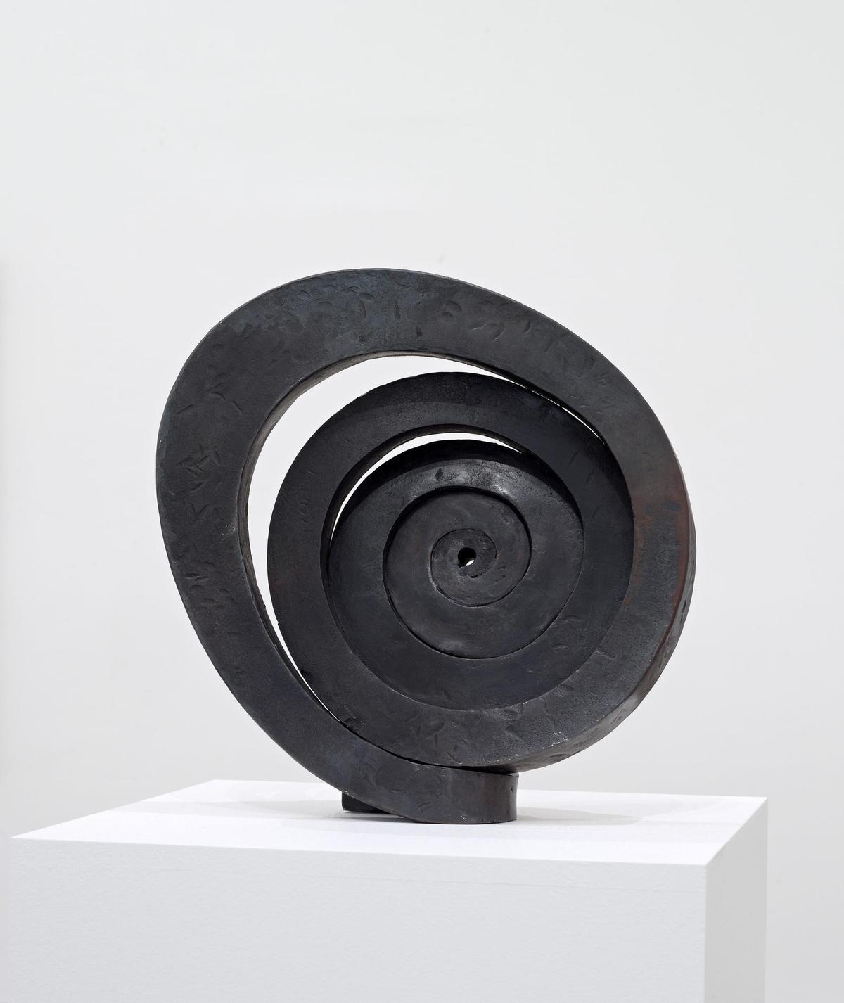 Obra 'Personaje en rojo' (1974) de Joan Ponç, parte de la exposición Fragmentos, citas y pasajes en la Embajada de España en Berlín
