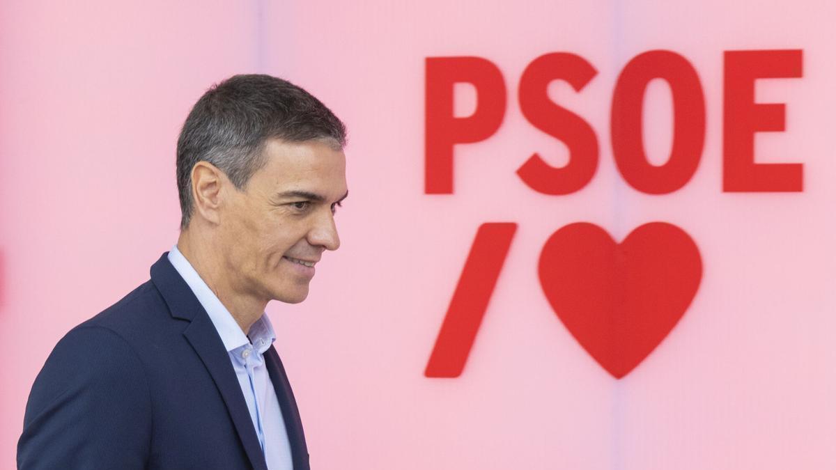 PSOE exige respuesta rotunda a los bulos y actos antidemocráticos, dice Pedro Sánchez