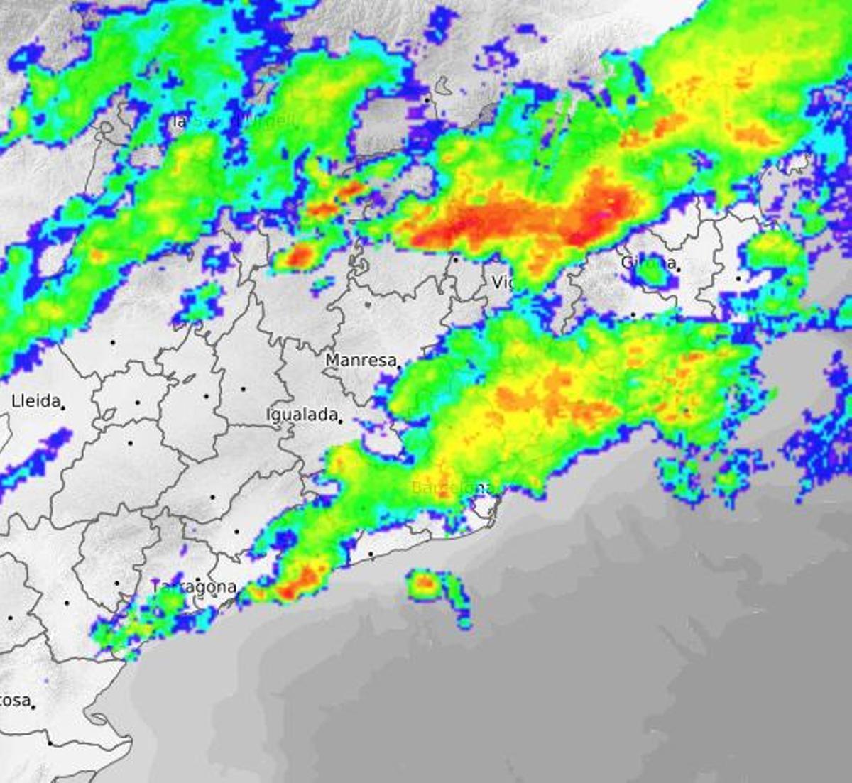 Radar de Meteocat mostrando la masa de lluvia sobre el Pirineo catalán