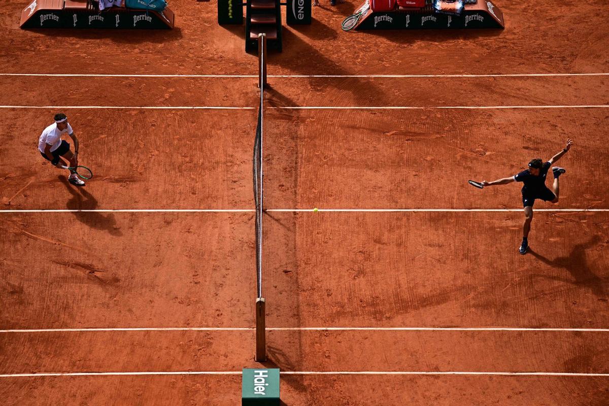 Alexander Zverev celebra su victoria sobre Jakub Mensik en la semifinal de Roland Garros