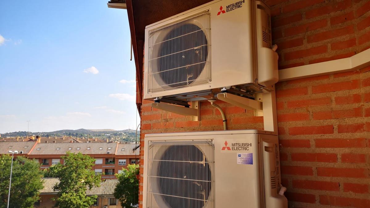 Ley de Propiedad Horizontal exige autorización para toldos y aires acondicionados: lo que deben saber los propietarios