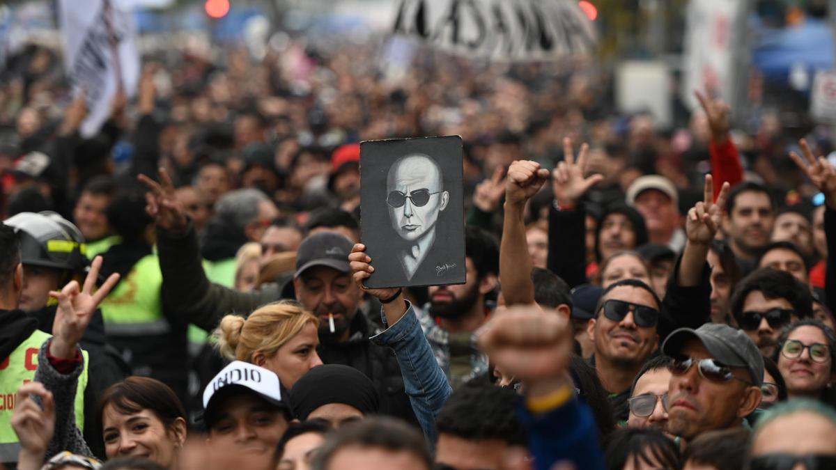 Indio Solari despide a una generación: más de un millón en la calle