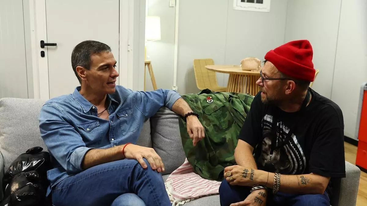 Captura del video‑entrevista que muestra a Valiente y los entrevistadores