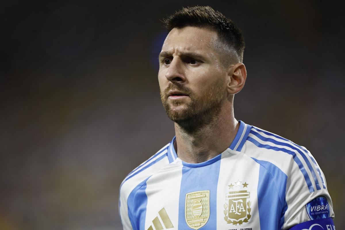 Luis de la Fuente hablando sobre los favoritos del Mundial 2026