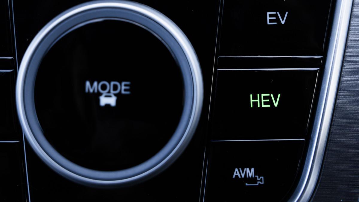 Tecnología de propulsión coche: publica nuevo glosario que aclara EV, BEV, HEV y más