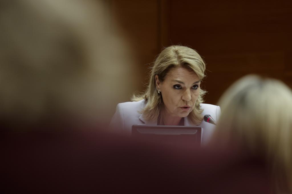 Susana Camarero frente al juzgado de Catarroja, durante su testimonio