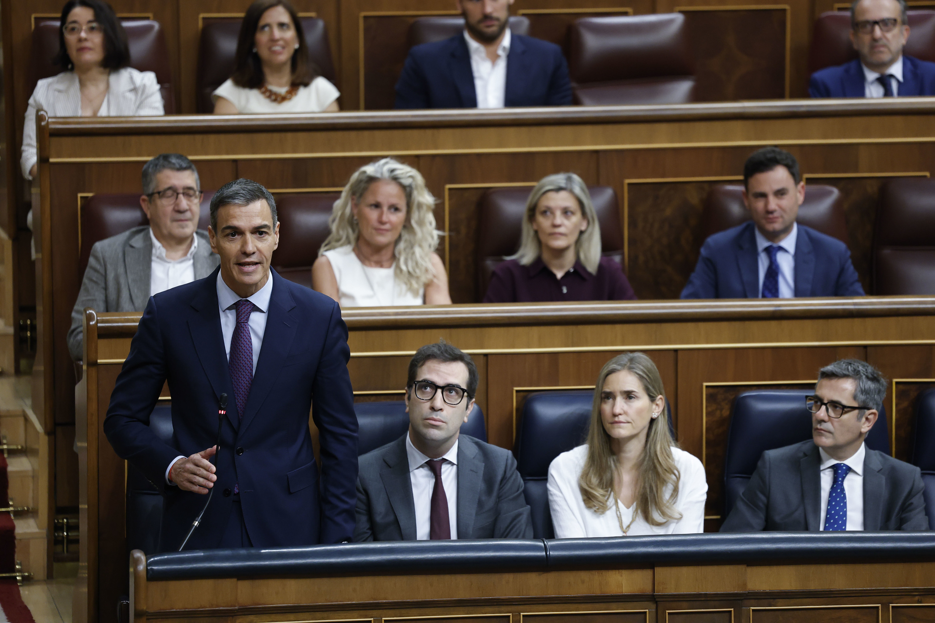 Zapatero imputado y hallazgo de joyas por 1,3 millones de euros: la polémica que sacude al PSOE