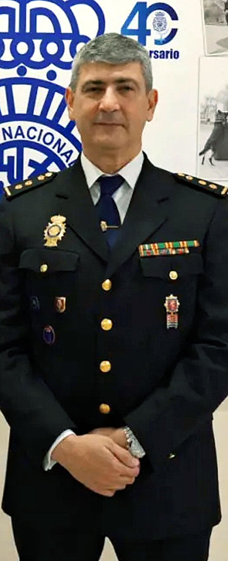 Destitución del Comisario del Senado: el Ministerio del Interior cesa a Julián Puente por 'pérdida de confianza'